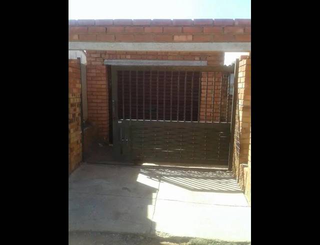 2 BEDROOM HOUSE FOR SALE IN EMDENI